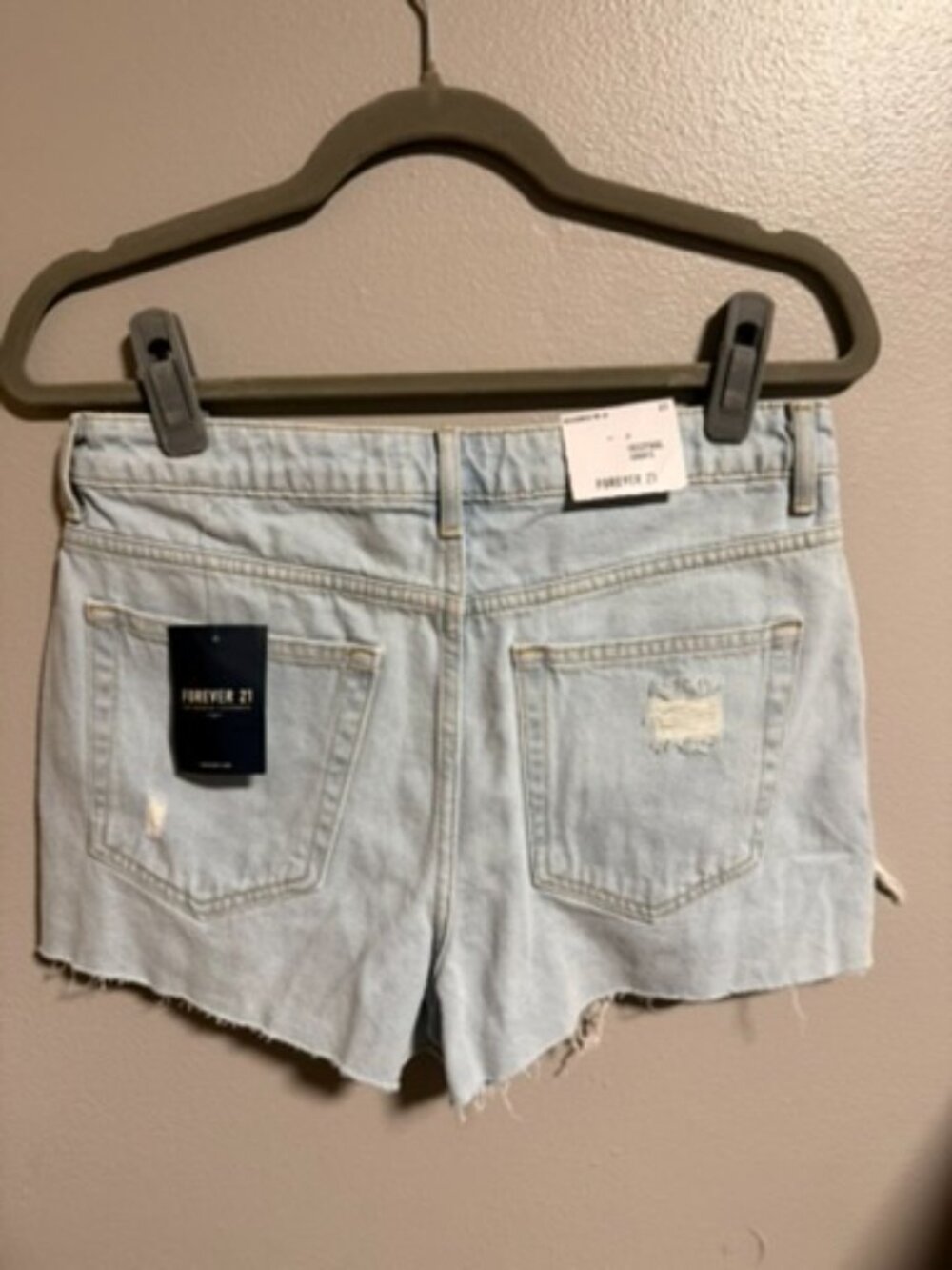 Forever 21 NWT High-Rise Denim Jean Shorts Size 27 - Picture 2 of 2